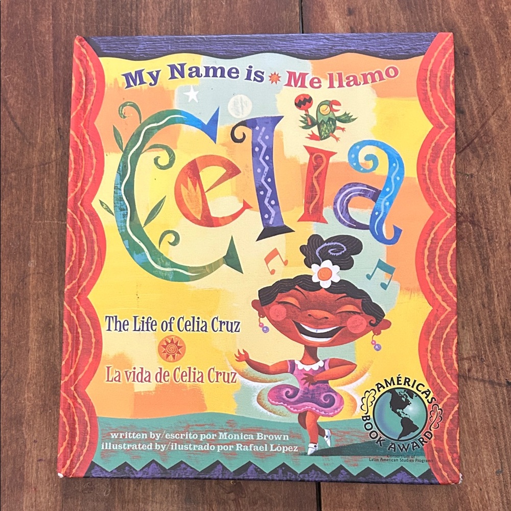 Bilingual Spanish storybook :My name is Celia